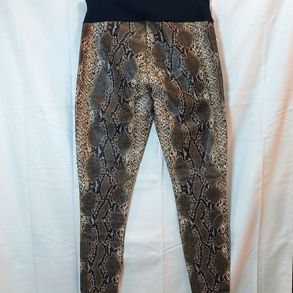 Assets Spanx Faux Snakeskin Print Leggings Size 1X - Picture 4 of 5